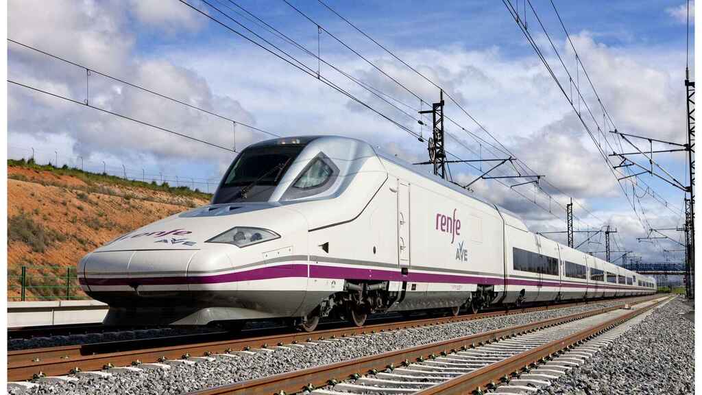 Ms de 2.300 abonos gratuitos de Media Distancia son expedidos por Renfe en Granada